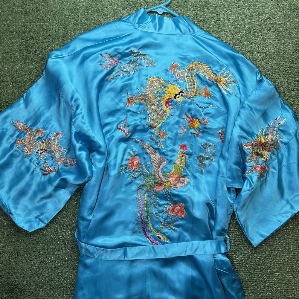 Vintage 100% liquid silk kimono sleeve robe maxi length embroidered dragon SZ L